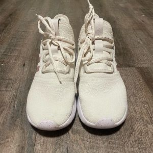 Adidas cloud foam off white/rose tennis shoes